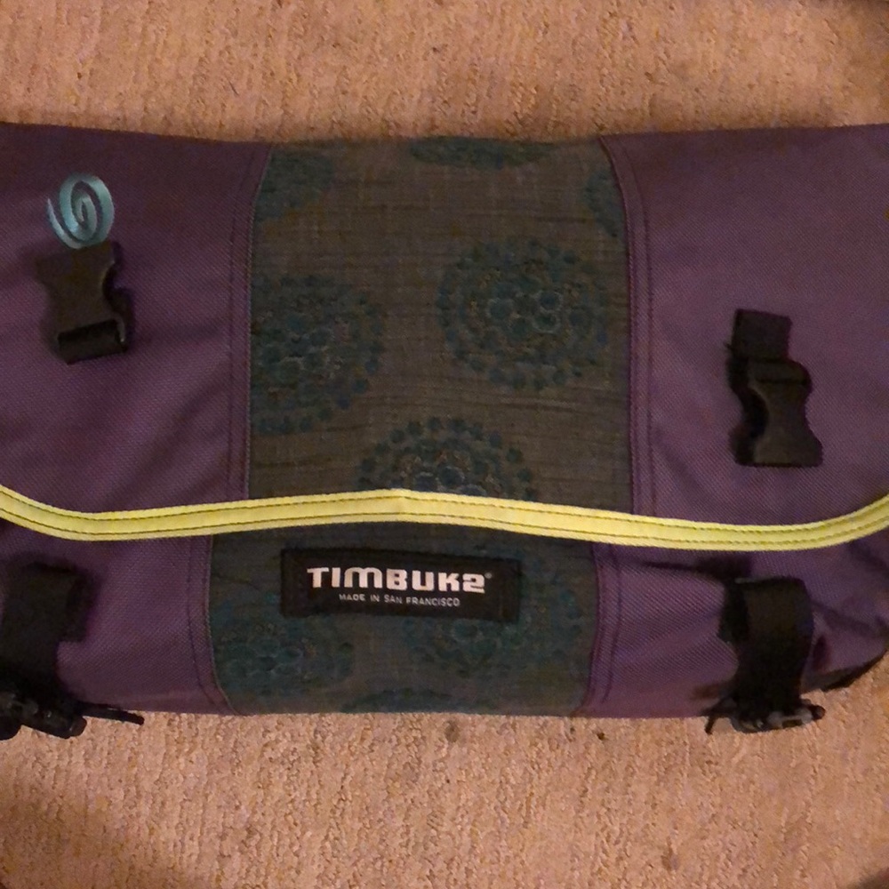 Big Timbuk2 bag // like brand new